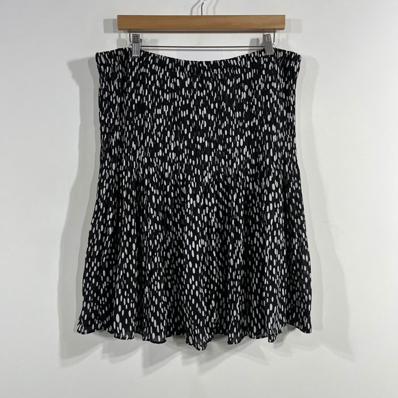 Ninety Clothing Co Dresses & Skirts - Ninety Euro Summer 90s Pleated Polka Dot Retro Feminine Romantic Skirt Womens 1x